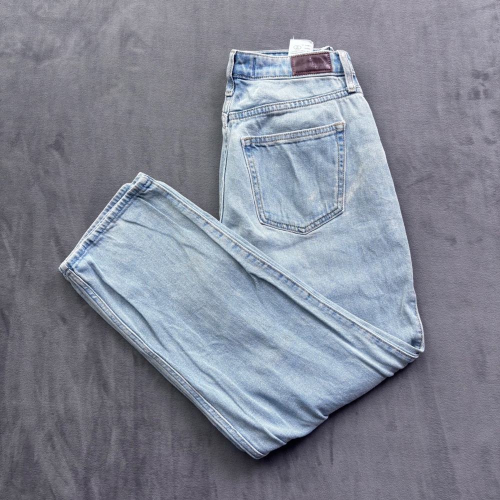 Hollister Ultra High-Rise Vintage Straight Light Wash Denim Jeans 5R W27 L27